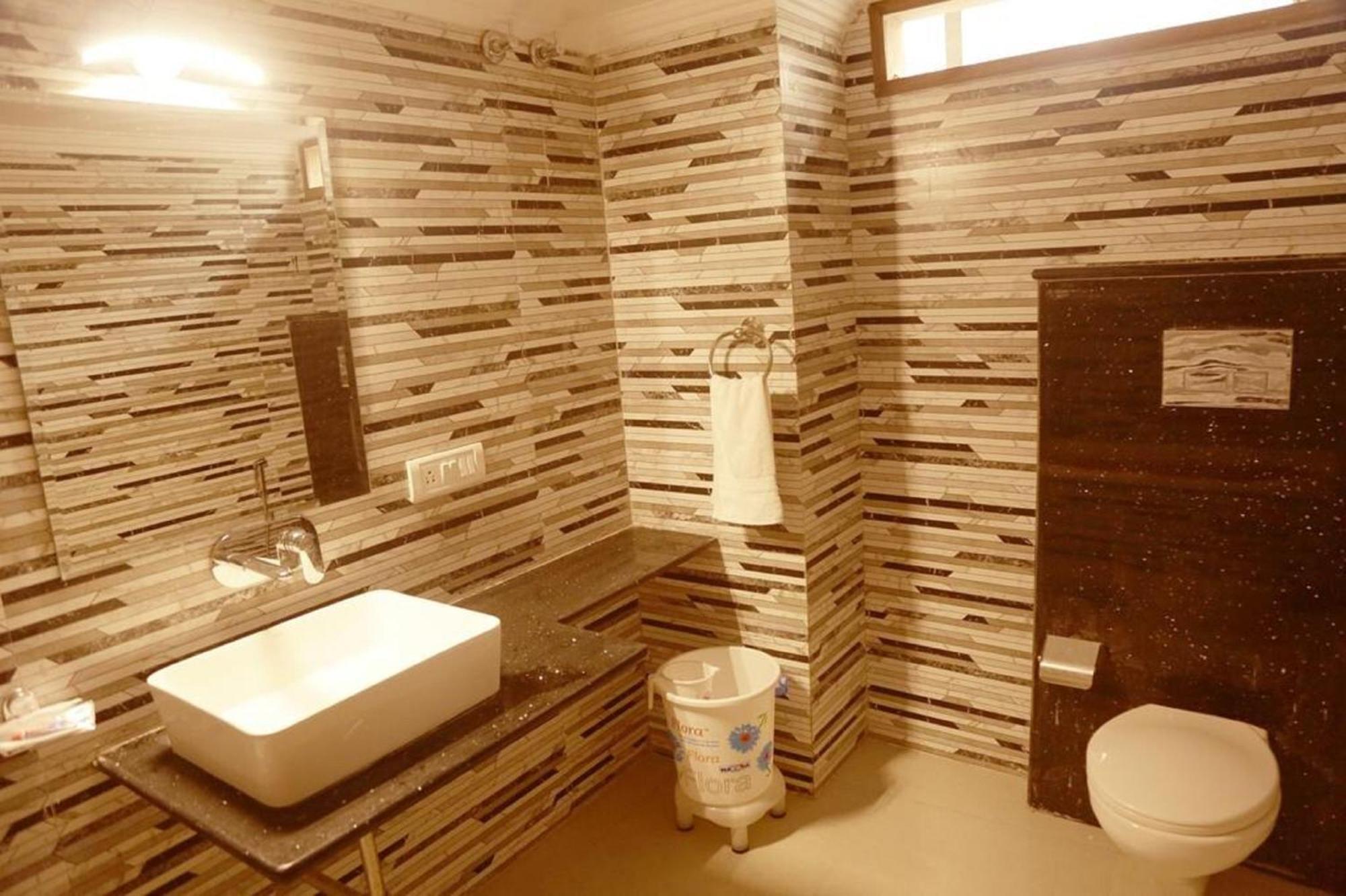 Hotel True Stay At New Delhi Railway Station Bagian luar foto